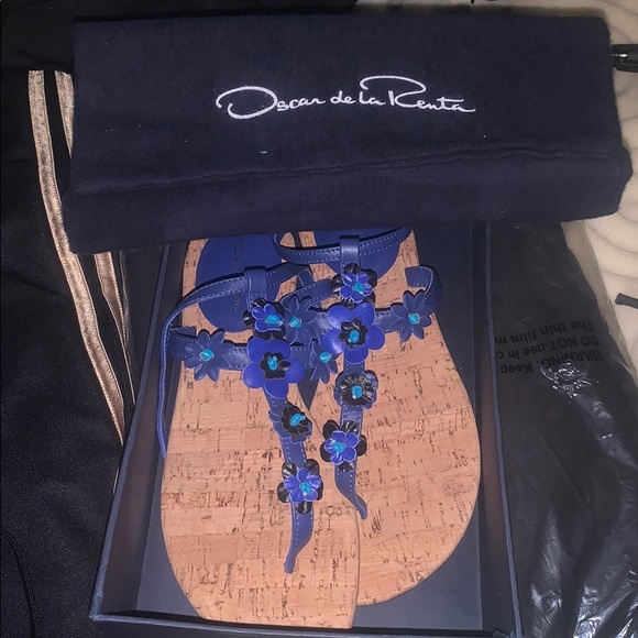 Sandals - Picture 5 of 5